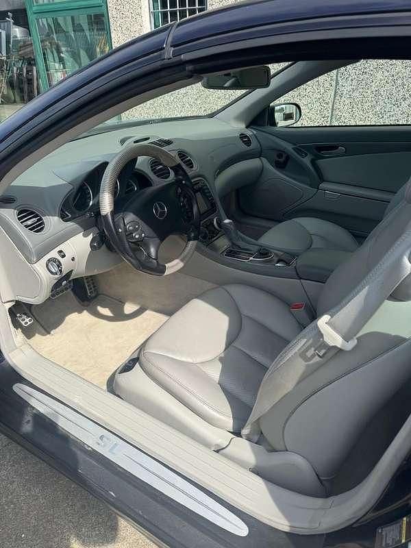 Usata Mercedes SL350 245 CV (180 kW) 2004 Blu/azzurro Cabrio