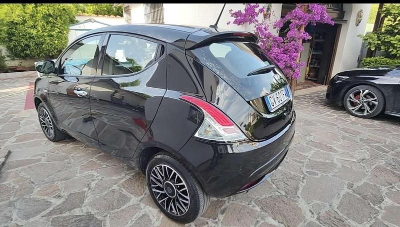 Usata Lancia Ypsilon S 69 CV (50 kW) 2024 Utilitaria