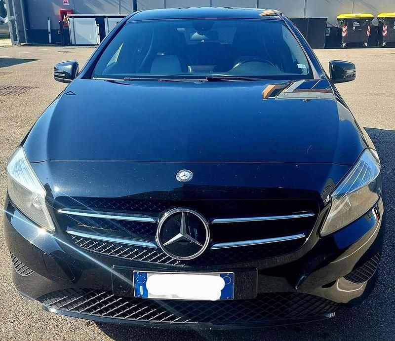 Usata Mercedes A180 Executive 109 CV (80 kW) 2016 Nero Berlina