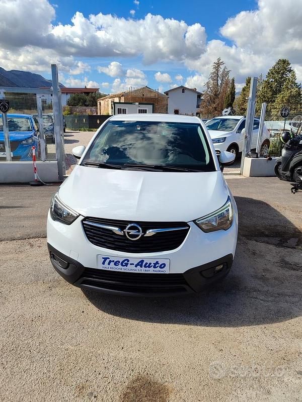 Bianco Usata 2018 Opel Crossland X Ultimate SUV | 10.500 € (Buon prezzo) - Immagine 1/4