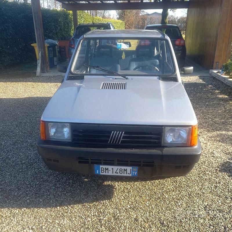 Usata Fiat Panda 34 CV (25 kW) 2000 Grigio Utilitaria