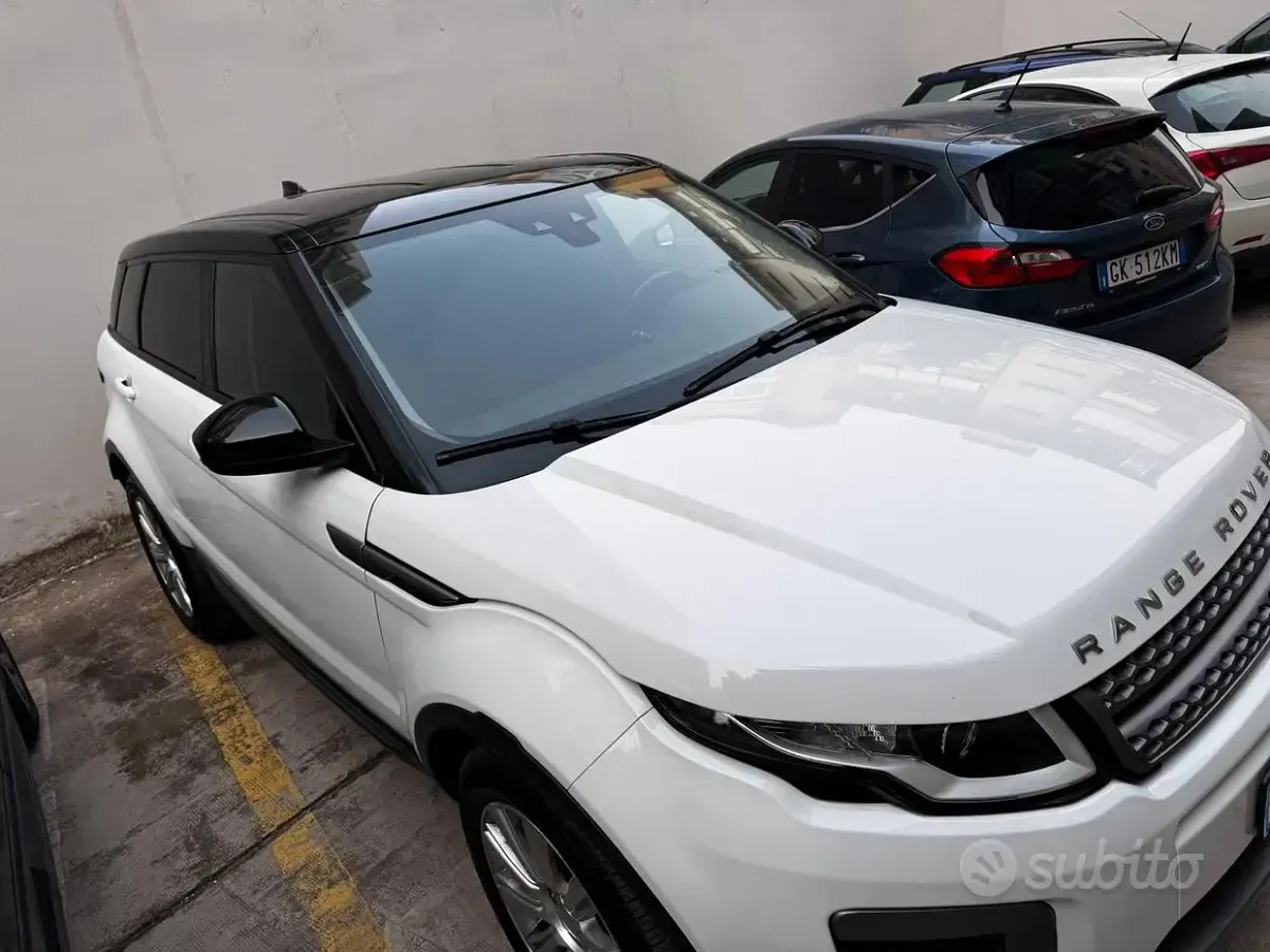 Usata Land Rover Range Rover evoque 150 CV (110 kW) 2017 Bianco Station wagon