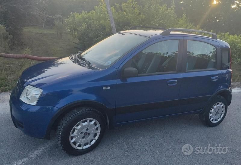 Blu Usata 2007 Fiat Panda 4x4 Climbing Due volumi | 3800 € (Ottimo prezzo) - Immagine 1/4