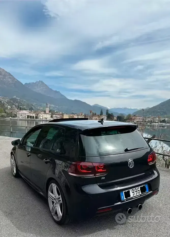 Usata VW Golf VI R 270 CV (198 kW) 2011 Nero Utilitaria