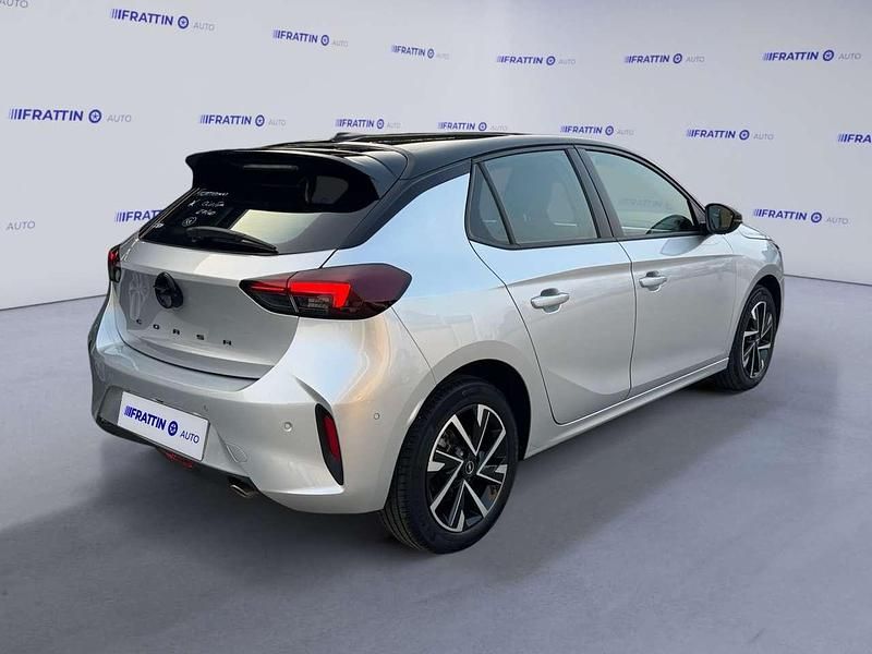 Usata Opel Corsa 101 CV (74 kW) 2025 Cristal silver Utilitaria