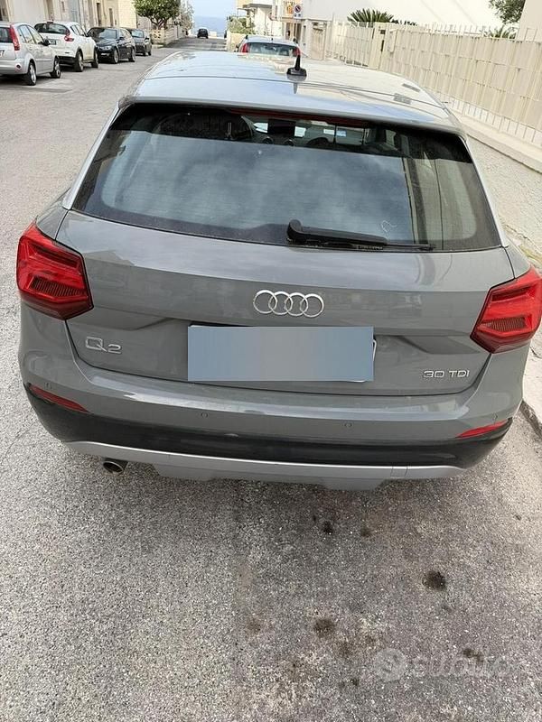 Usata Audi Q2 Admired 116 CV (85 kW) 2019 Grigio SUV