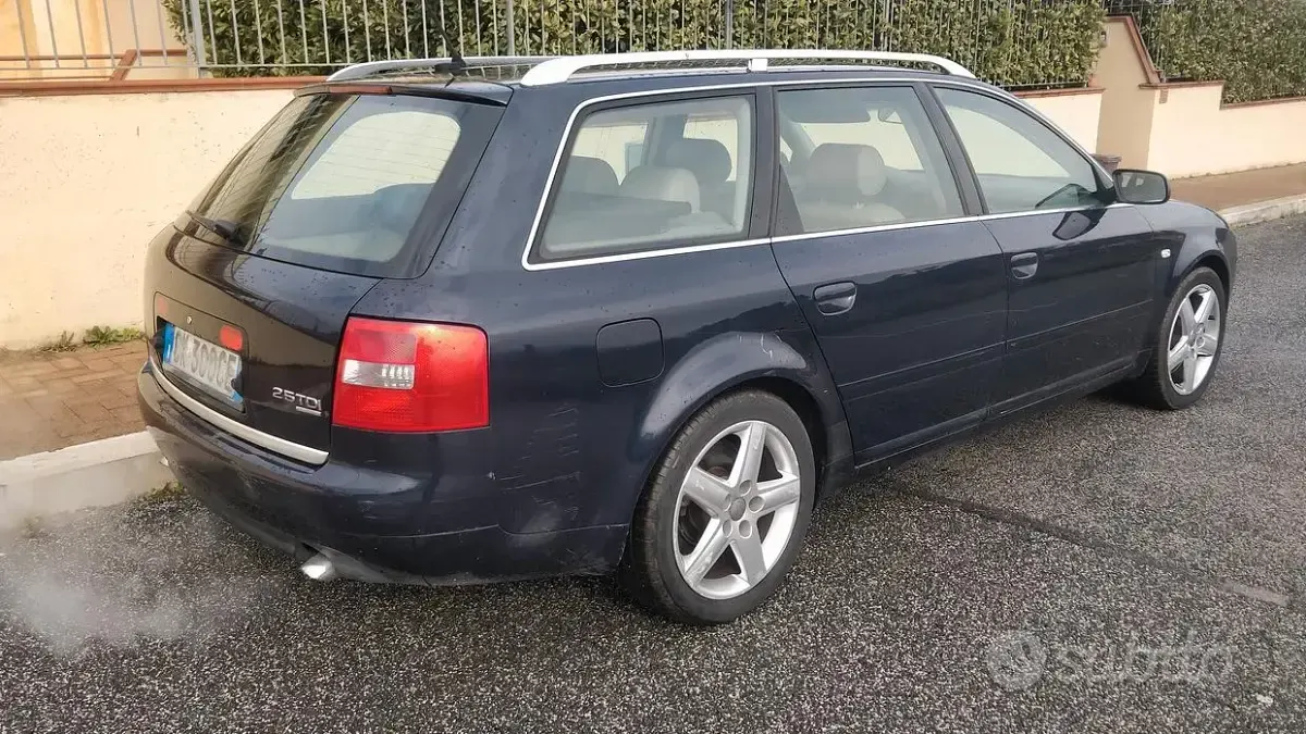 Usata Audi A6 180 CV (132 kW) 2004 Blu Station wagon