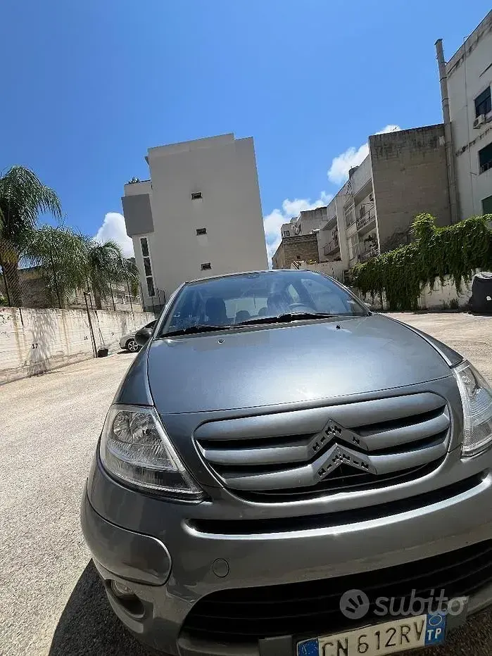 Usata Citroën C3 Exclusive 73 CV (53 kW) 2004 Grigio Berlina