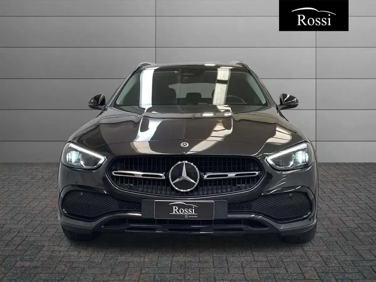 Usata Mercedes C220 Advanced Plus 200 CV (147 kW) 2024 Grigio scuro metallizzato Station wagon