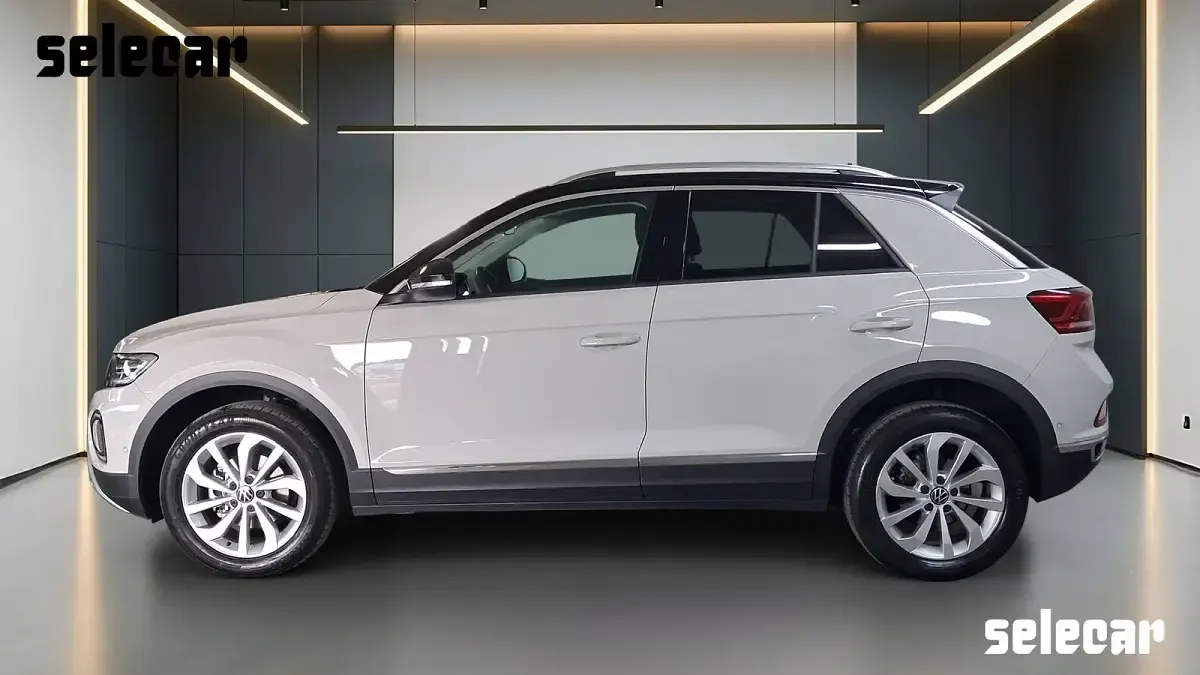 Usata VW T-Roc Style 110 CV (80 kW) 2023 6ua1 ascot grey tetto nero SUV