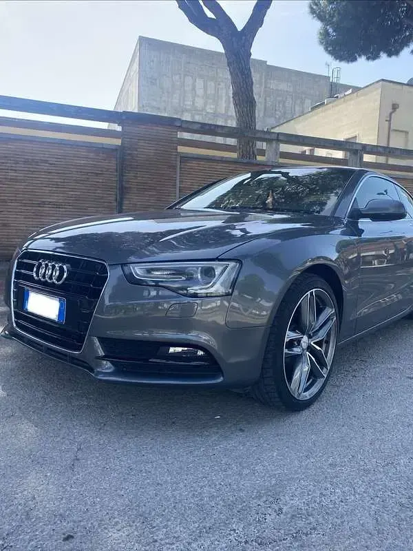 Usata Audi A5 Advanced Plus 177 CV (130 kW) 2012 Grigio Coupé