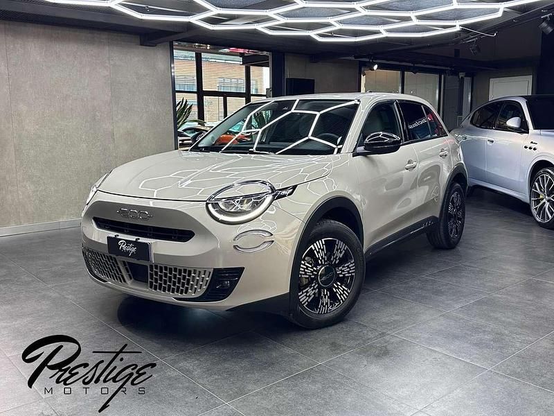 Usata Fiat 600 136 CV (100 kW) 2025 Other SUV