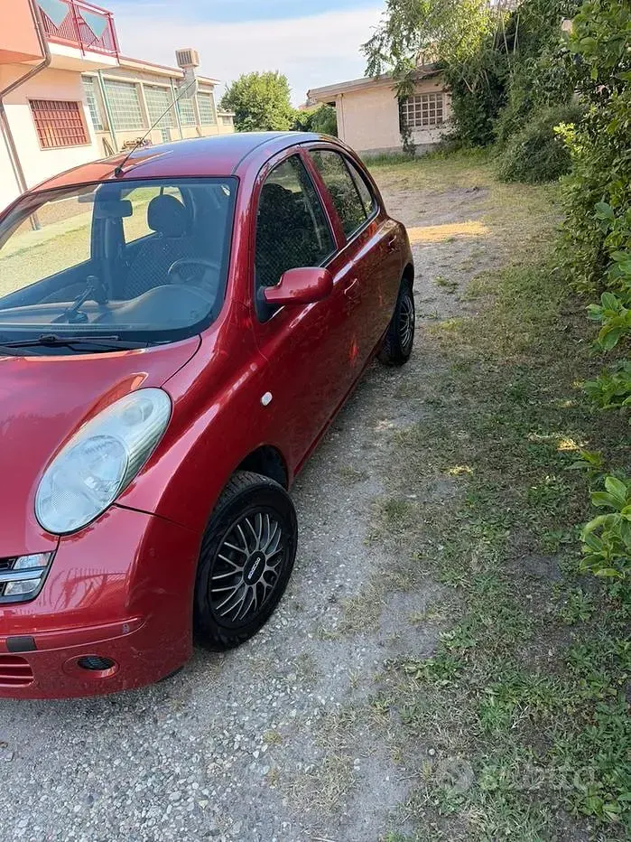 Usata Nissan Micra Acenta 80 CV (58 kW) 2005 Rosso Berlina