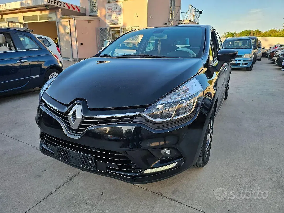 Usata Renault Clio 75 CV (55 kW) 2017 SUV