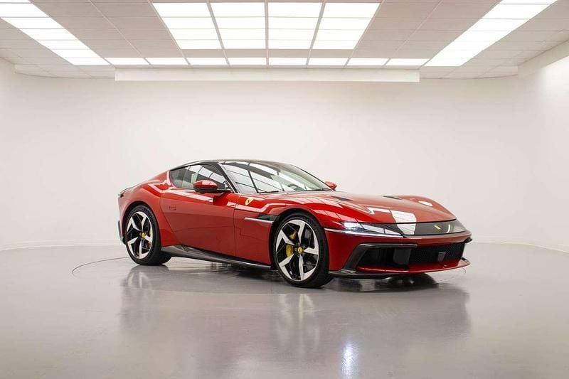 Nuova Ferrari 12 Cilindri 825 CV (606 kW) 2025 Rosso imola Coupé