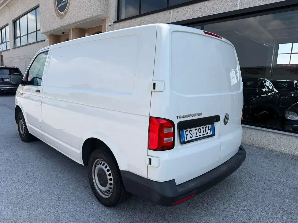 Usata VW T6 102 CV (75 kW) 2018 Bianco Furgone