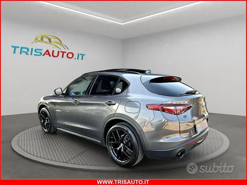 Usata Alfa Romeo Stelvio Executive 210 CV (154 kW) 2019 Grigio SUV