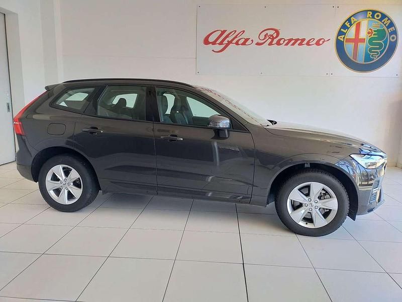Usata Volvo XC60 Business Edition 197 CV (144 kW) 2023 Grigio scuro SUV
