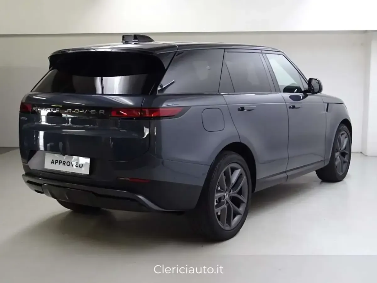 Käytetty Land Rover Range Rover Sport SE 249 HP (183 kW) 2024 Sininen Katumaasturi