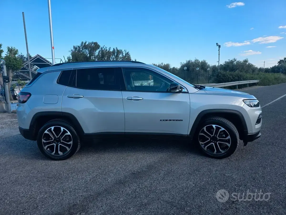 Occasion Jeep Compass Limited 131 ch (96 kW) 2021 Gris SUV