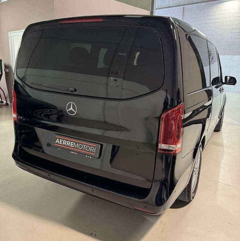 Usata Mercedes V220 163 CV (119 kW) 2019 Nero ossidiana Monovolume