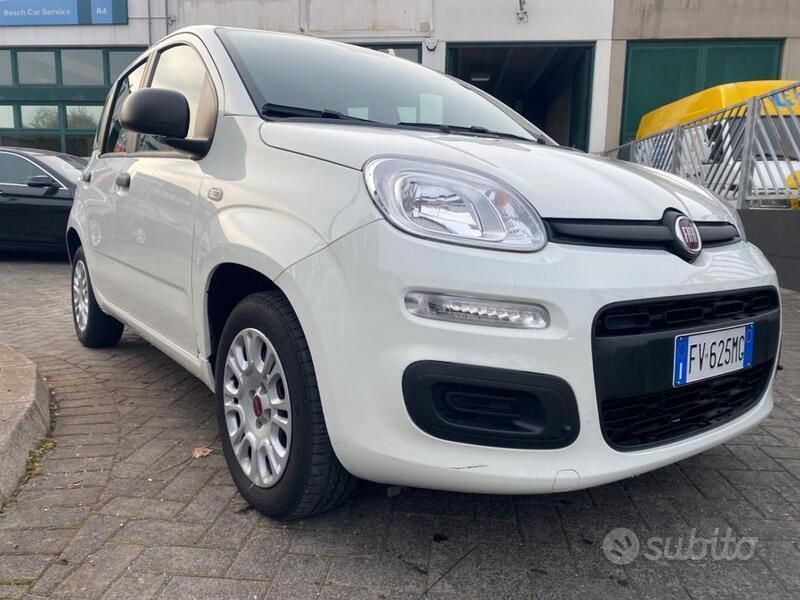 Usata Fiat Panda Easy 69 CV (50 kW) 2019 Bianco Utilitaria