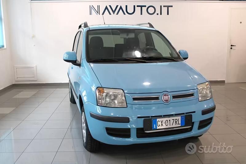 Usata Fiat Panda Dynamic 70 CV (51 kW) 2011 Blu Utilitaria