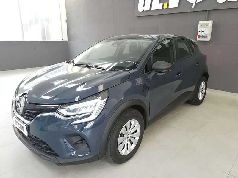 Usata Renault Captur Business 101 CV (74 kW) 2020 Blu marine SUV