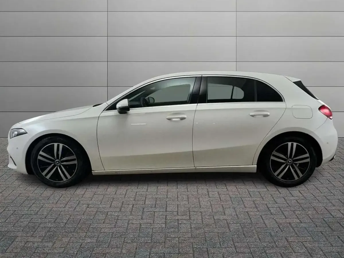 Usata Mercedes A180 116 CV (85 kW) 2022 Bianco Berlina