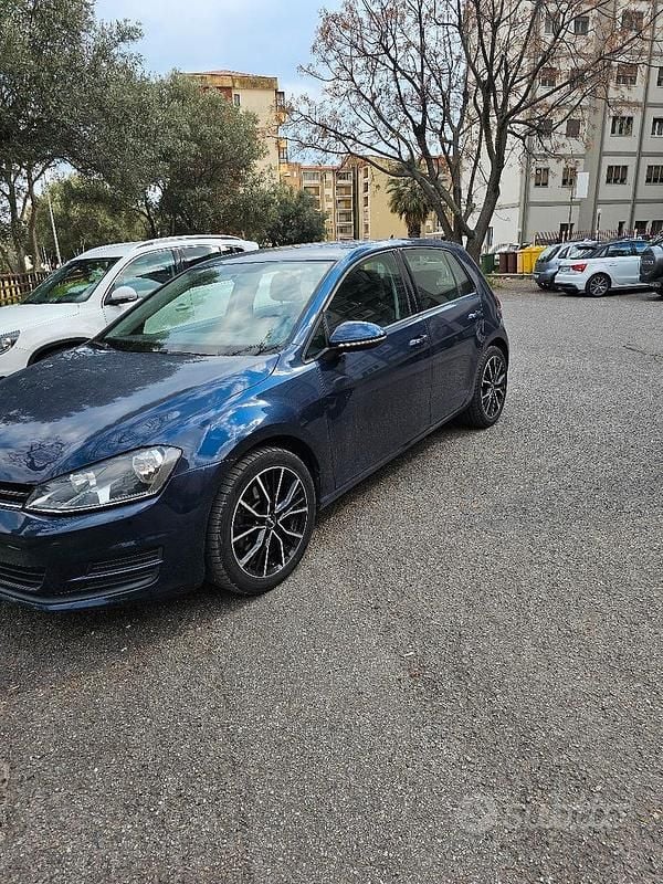 Usata VW Golf VII Comfortline 105 CV (77 kW) 2015 Blu Berlina