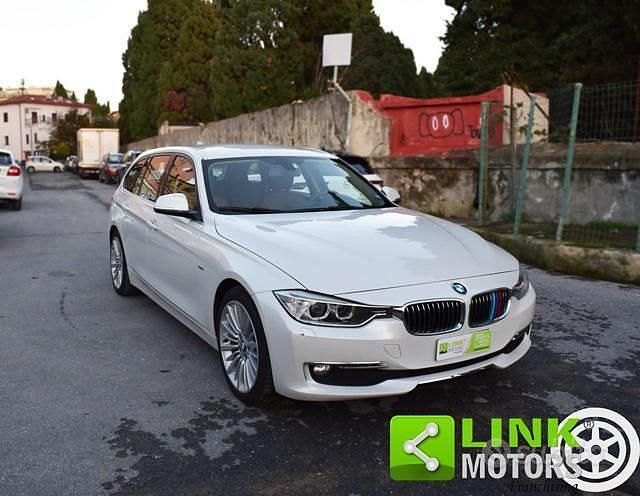 Usata BMW 318 Luxury Line 143 CV (105 kW) 2013 Bianco Station wagon