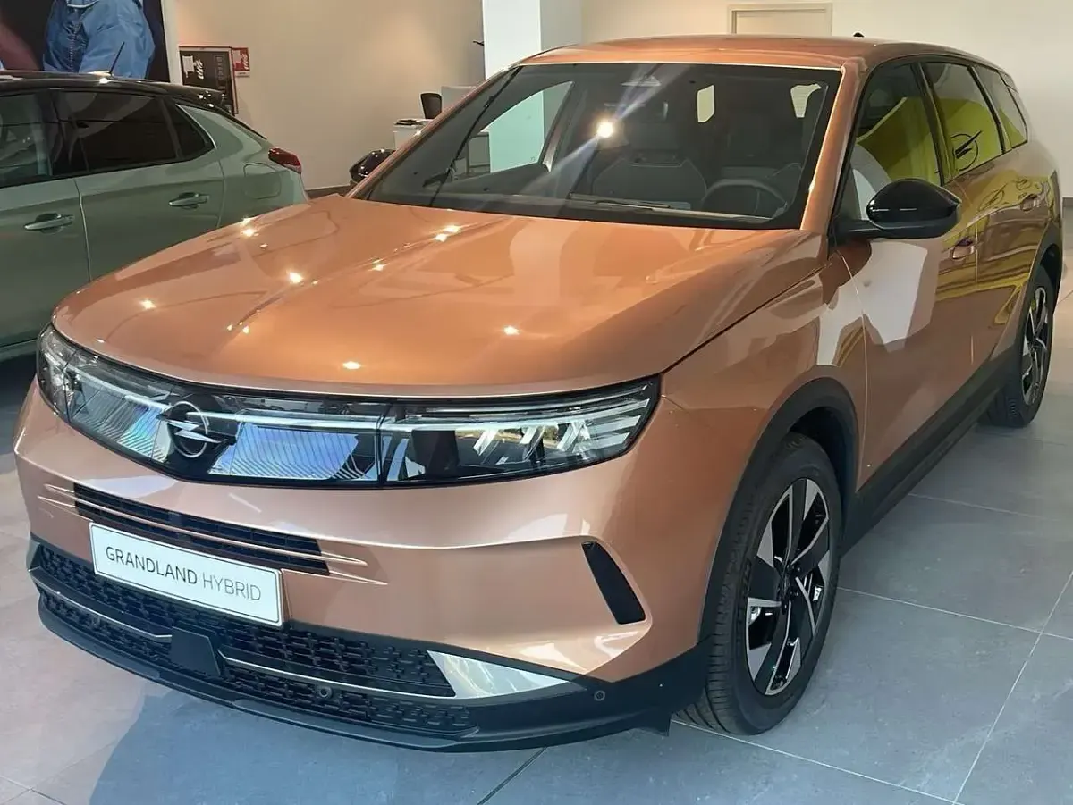 Nuova Opel Grandland X Edition 136 CV (100 kW) 2025 Impakt cooper SUV