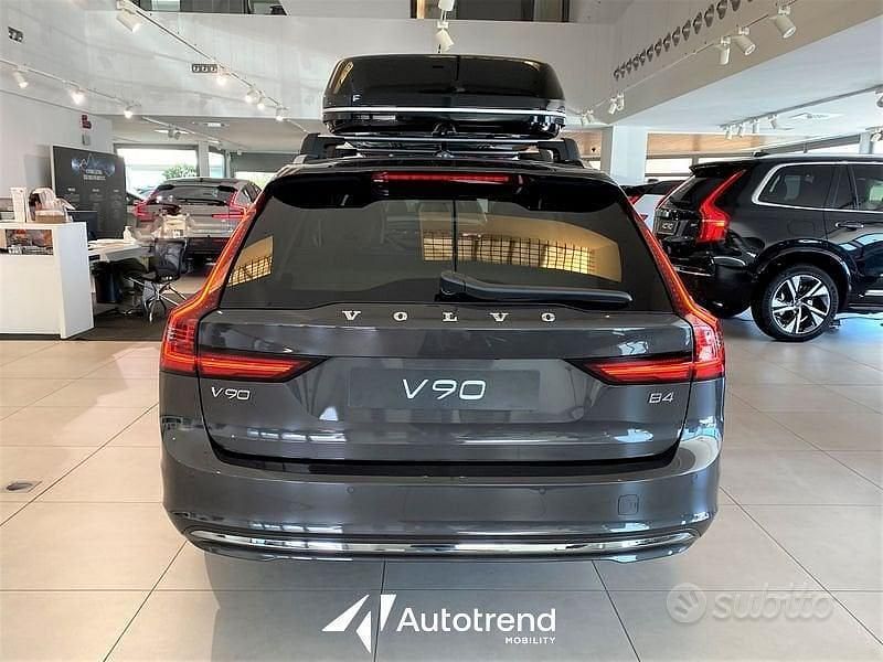 Nuova Volvo V90 2025 Grigio Station wagon