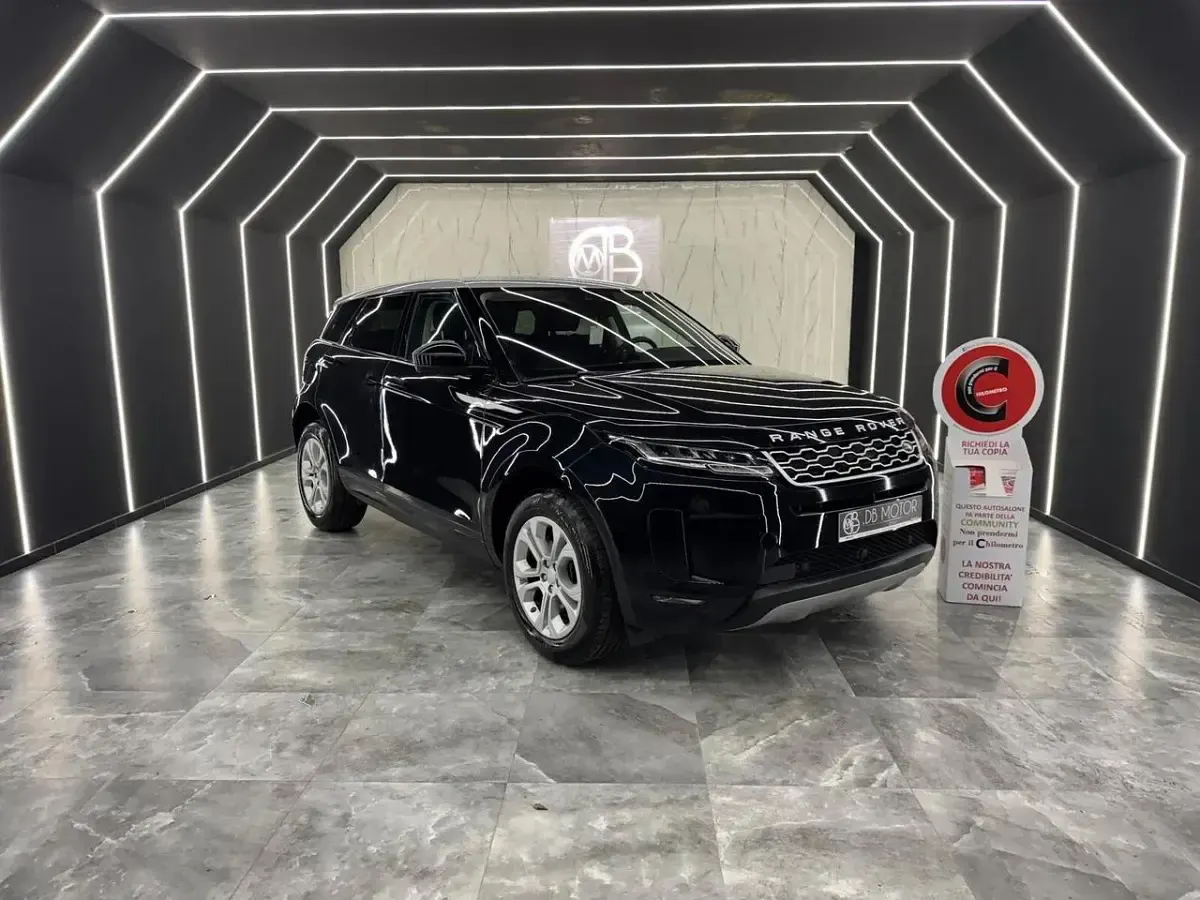 Begagnad Land Rover Range Rover evoque R-Dynamic 179 HK (131 kW) 2019 Svart SUV