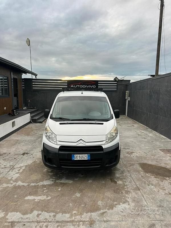 Bianco Usata 2011 Citroën Jumpy Monovolume | 3950 € (Buon prezzo) - Immagine 1/4