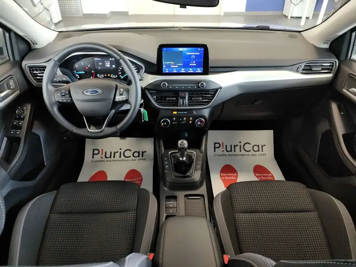 Usata Ford Focus 120 CV (88 kW) 2020 Argento Station wagon
