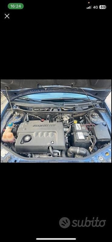 Usata Fiat Punto 86 CV (63 kW) 2003 Blu Utilitaria