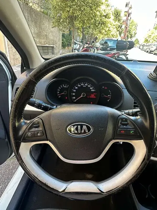 Usata Kia Picanto 69 CV (50 kW) 2015 Bianco Utilitaria