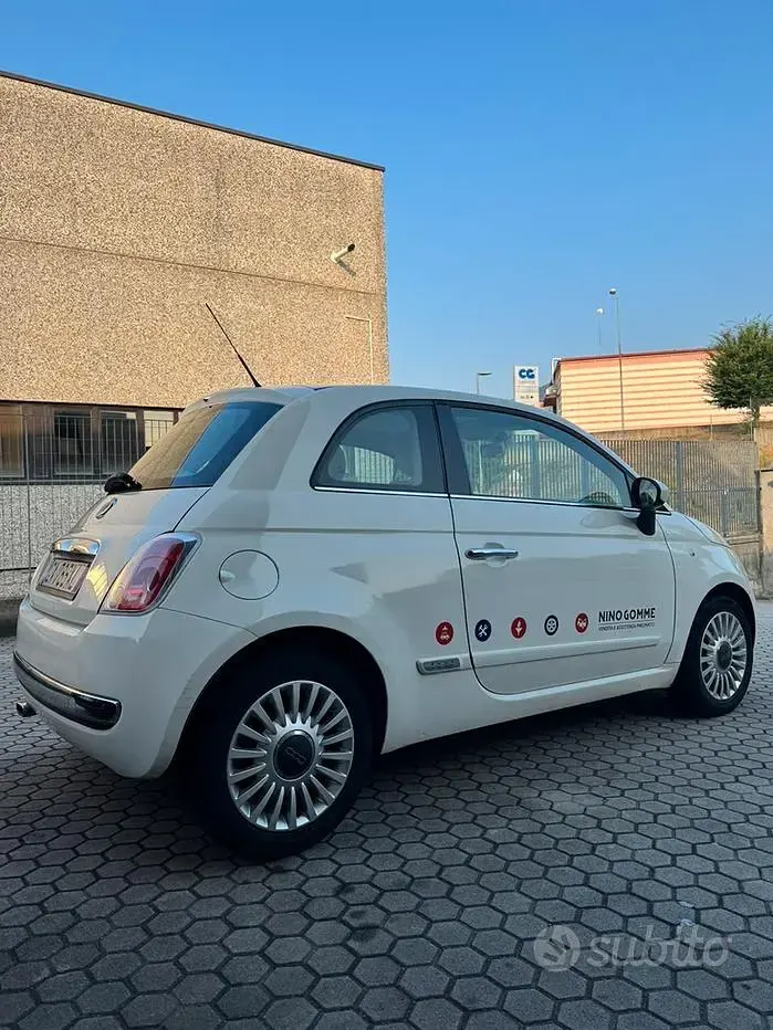 Usata Fiat 500 Lounge 69 CV (50 kW) 2010 Bianco Berlina