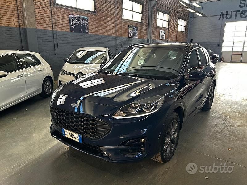 Usado Ford Kuga ST 225 CV (165 kW) 2023 Azul SUV