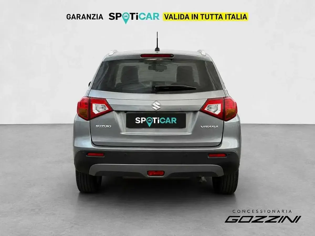 Usata Suzuki Vitara 120 CV (88 kW) 2016 Grigio SUV