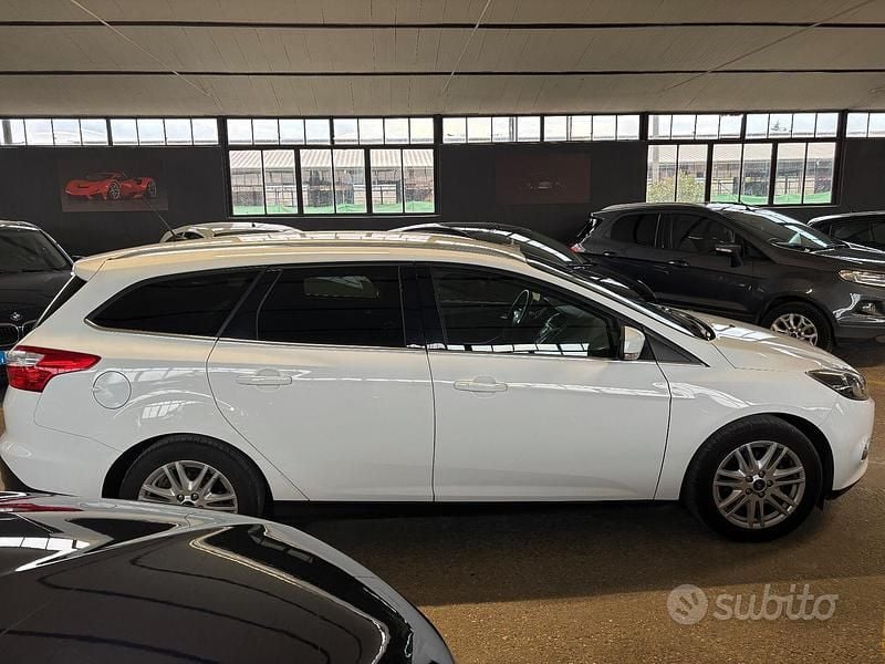 Usata Ford Focus Titanium 120 CV (88 kW) 2014 Bianco Station wagon