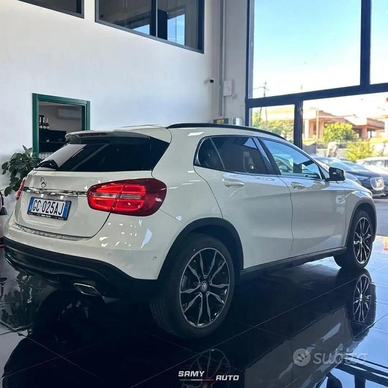 Usata Mercedes 220 Premium 2017 Bianco SUV