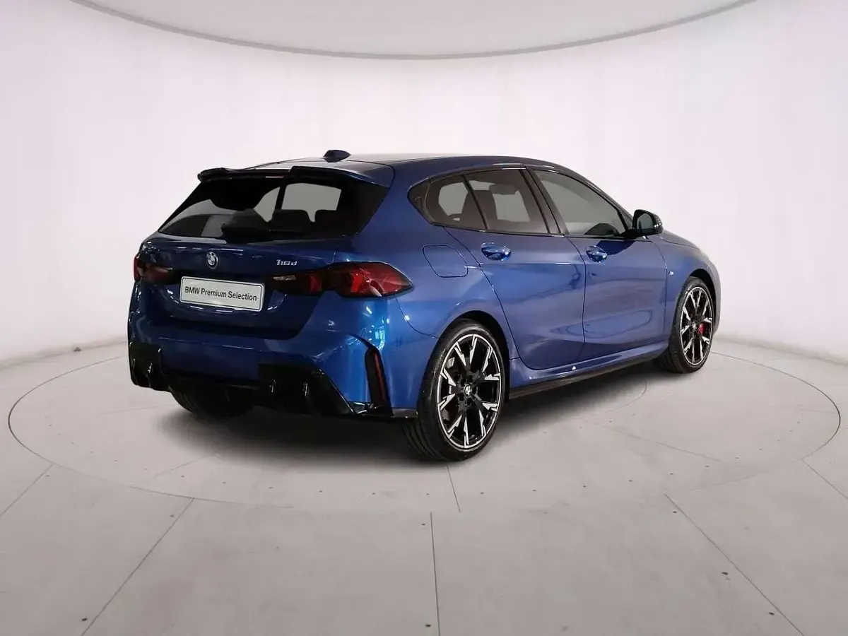 Usata BMW 118 M Sport 150 CV (110 kW) 2025 Portimao blue Utilitaria