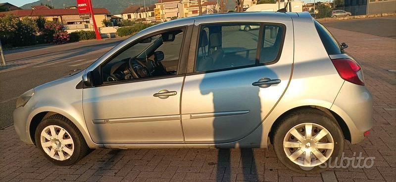 Usata Renault Clio II 2009 Grigio Utilitaria