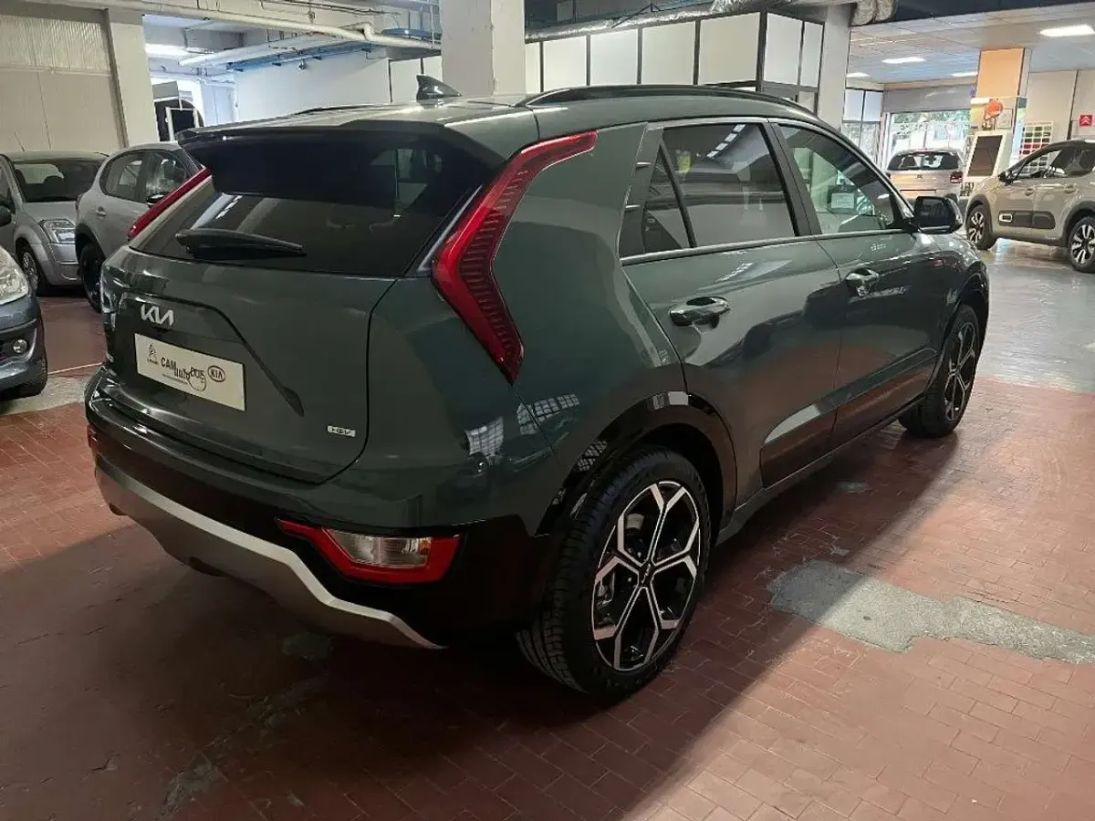 Nuova Kia Niro 105 CV (77 kW) 2026 Rosso SUV
