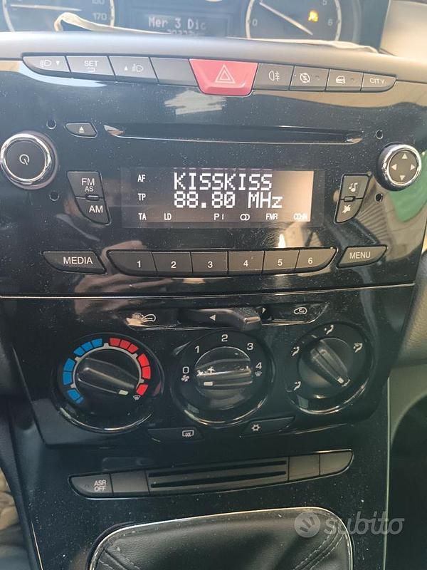 Usata Lancia Ypsilon 2012 Nero Utilitaria