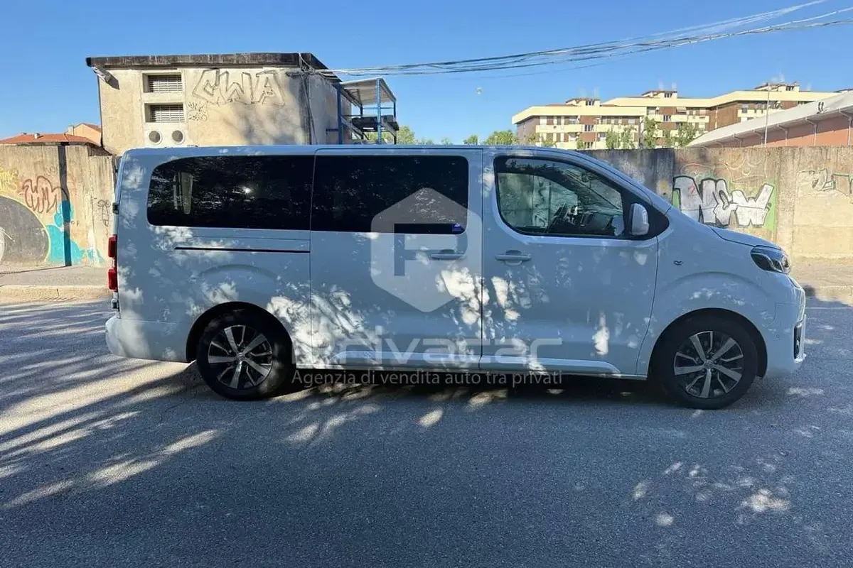 Usata Toyota Proace Verso Luxury 177 CV (130 kW) 2019 Bianco Station wagon