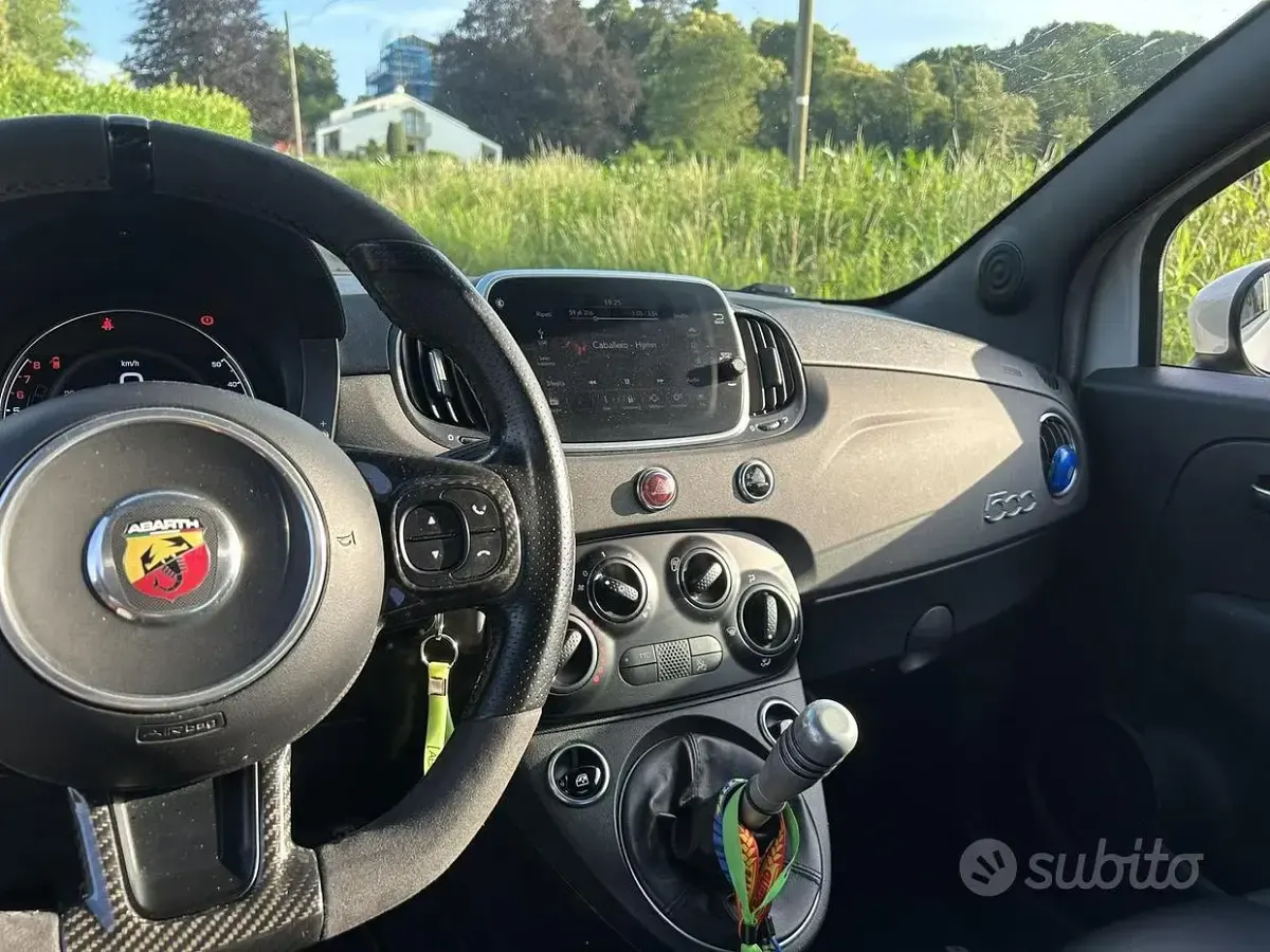 Usata Abarth 595 Esseesse 180 CV (132 kW) 2019 Grigio Berlina
