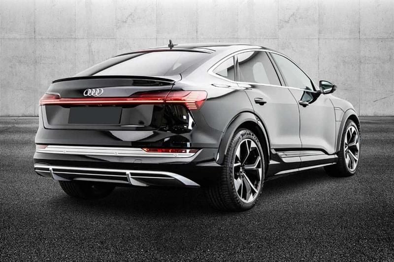 Usata Audi e-tron 225 kW (307 CV) 2022 Nero SUV